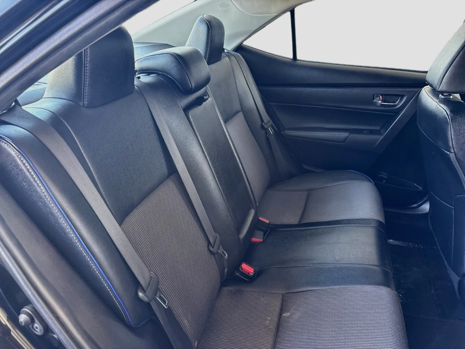 Toyota Corolla photo 18