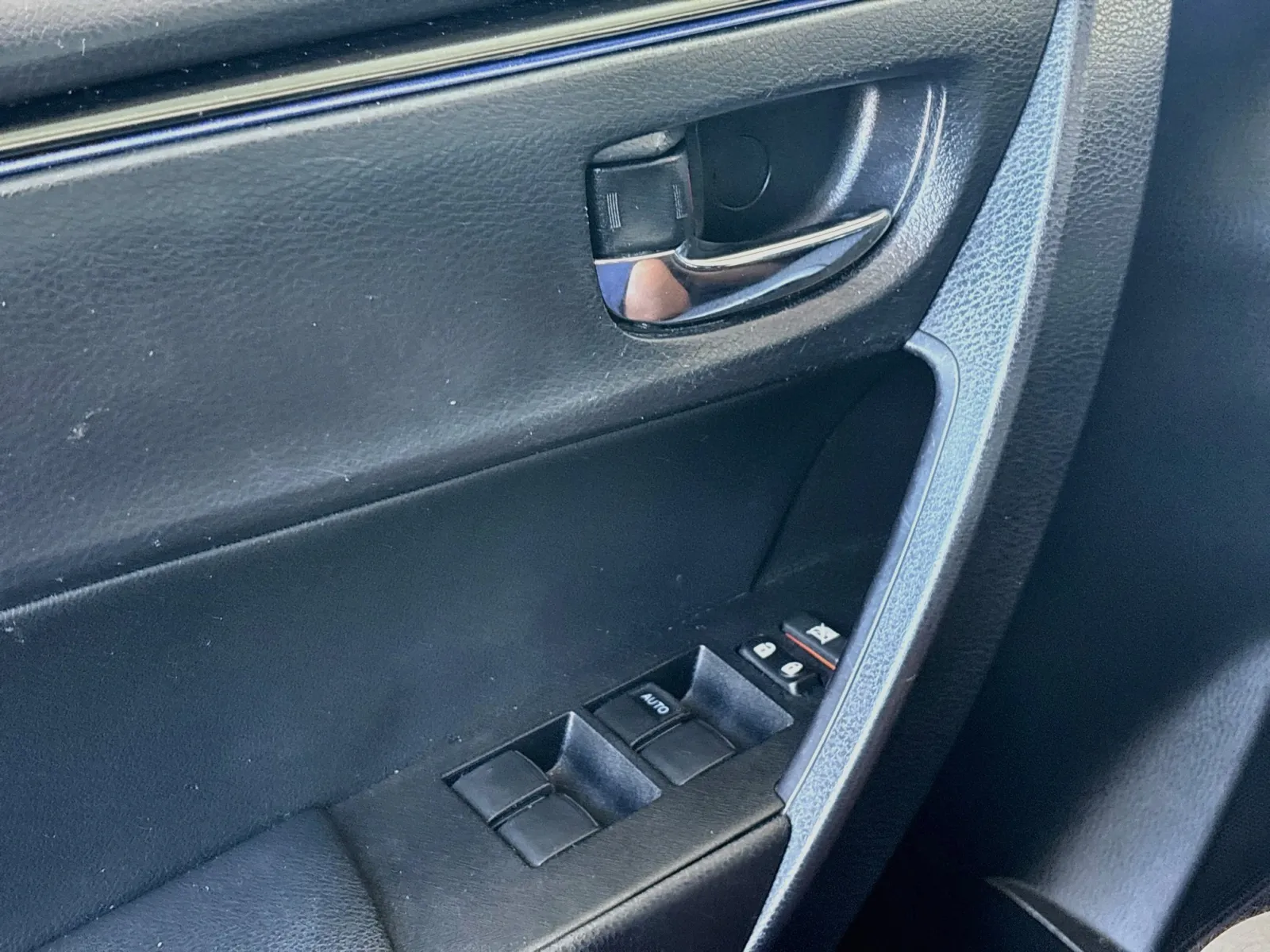 Toyota Corolla photo 13