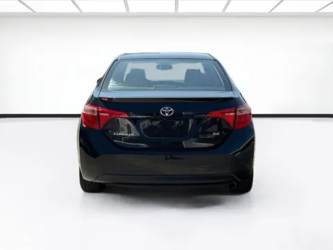 More photos of 2019 Toyota Corolla SE at KarGenie, CA