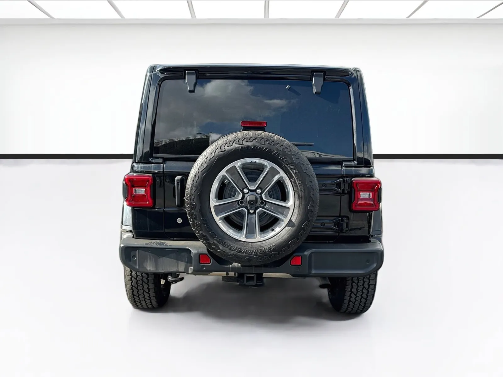 Jeep Wrangler photo 5
