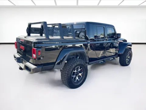 More photos of 2025 Jeep Gladiator Nighthawk at KarGenie, CA
