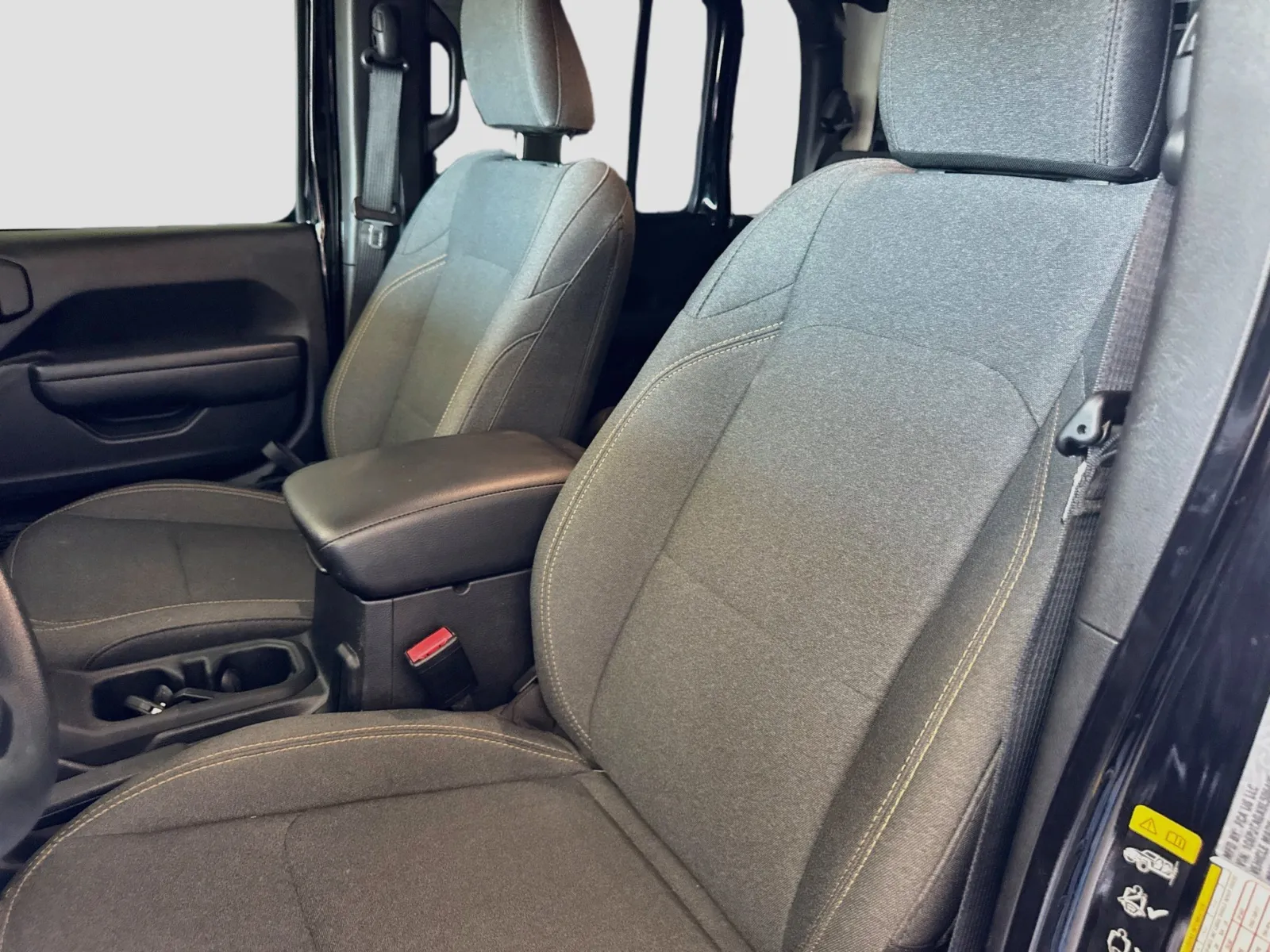 Jeep Gladiator photo 12