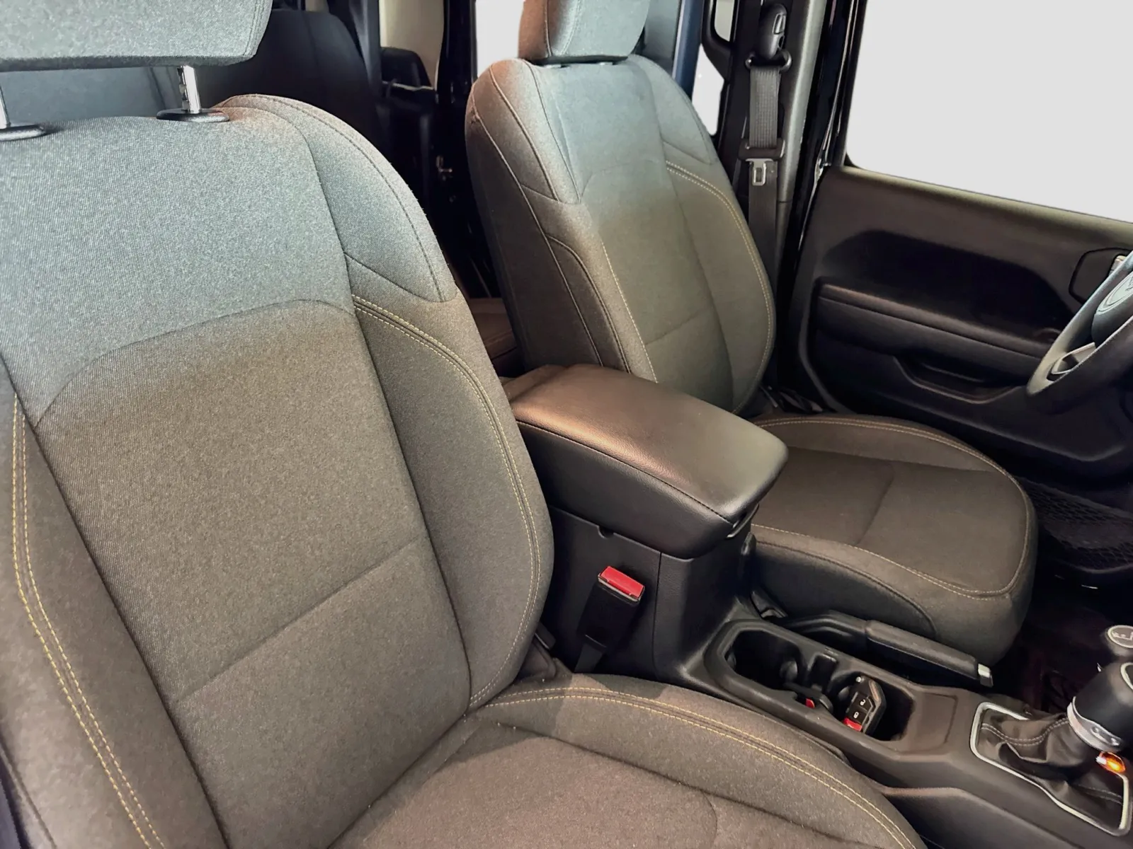 Jeep Gladiator photo 17