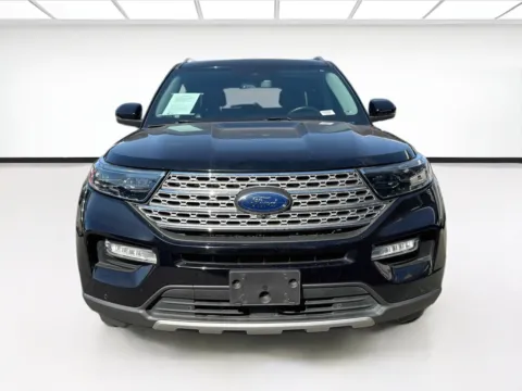 Photos of 2021 Ford Explorer Limited for sale in Fontana, CA at KarGenie