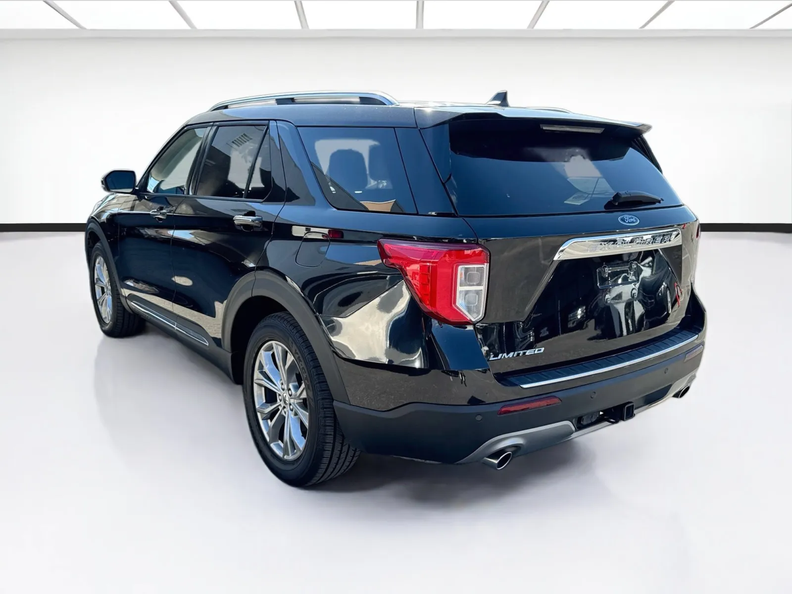 Ford Explorer photo 6
