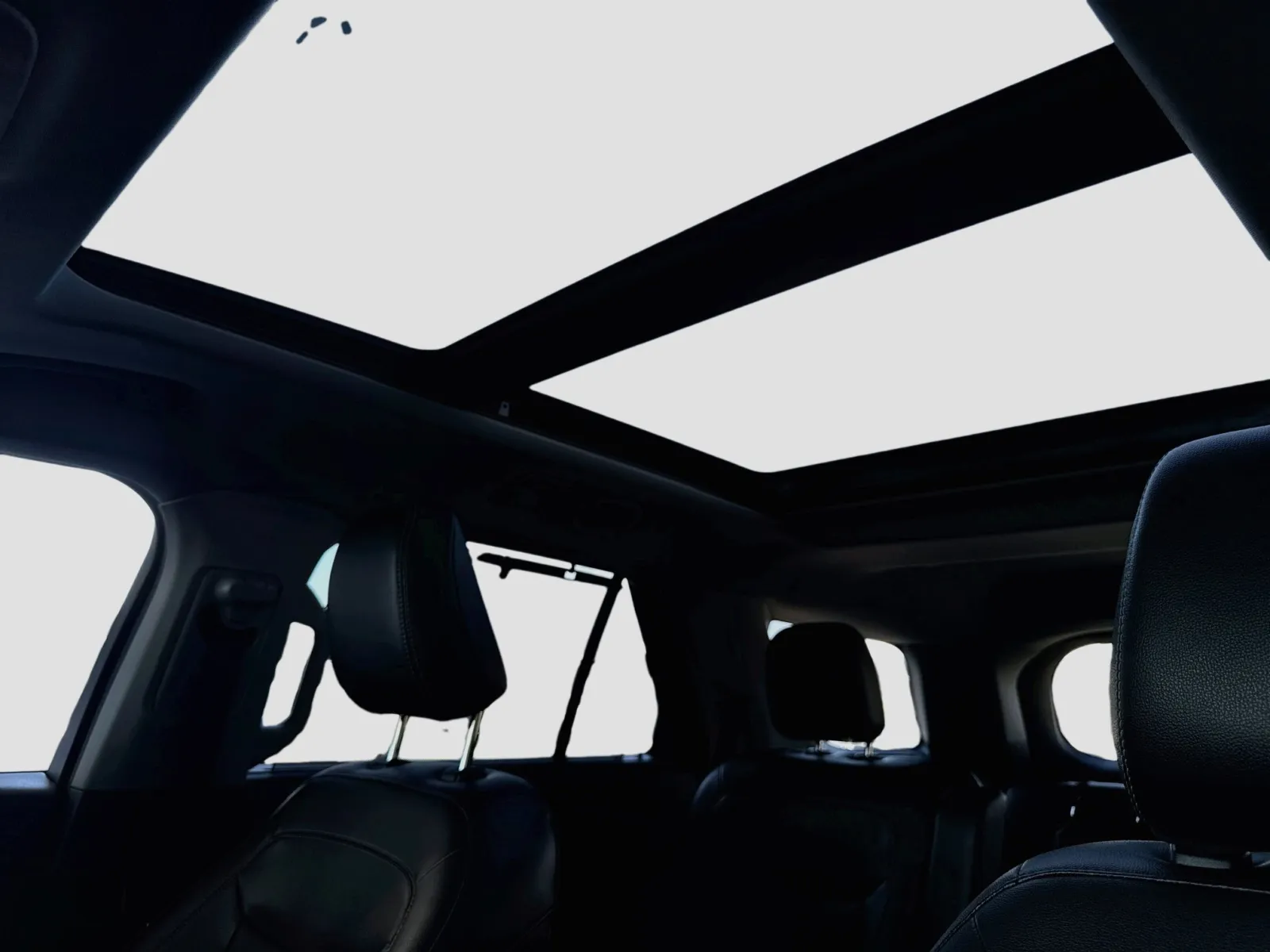 Ford Explorer photo 15