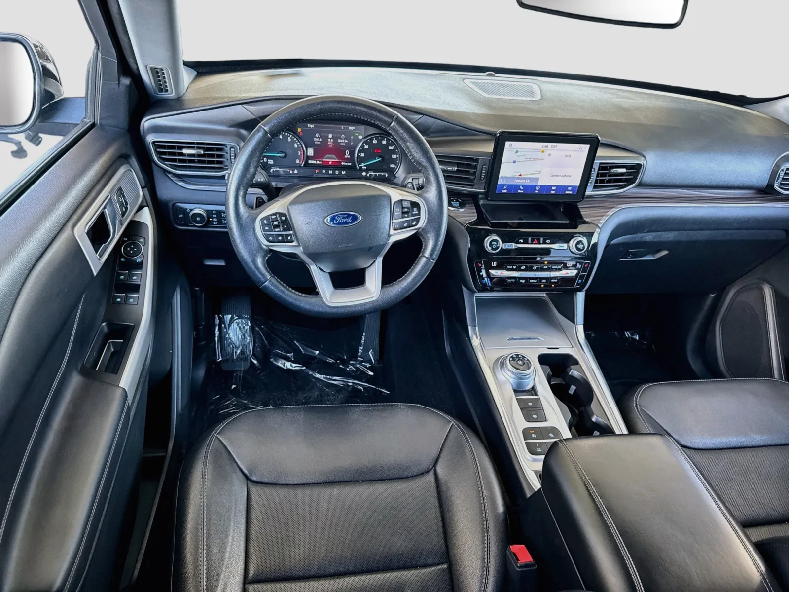 Ford Explorer photo 16