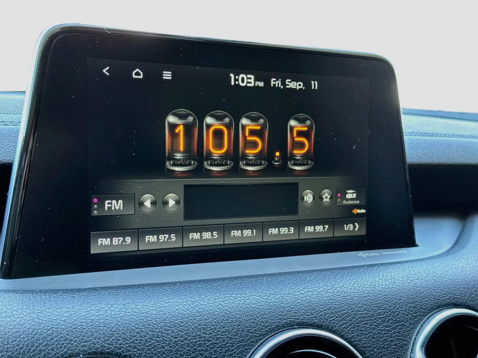Kia Stinger photo 11