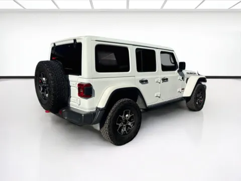 More photos of 2021 Jeep Wrangler Unlimited Rubicon at KarGenie, CA