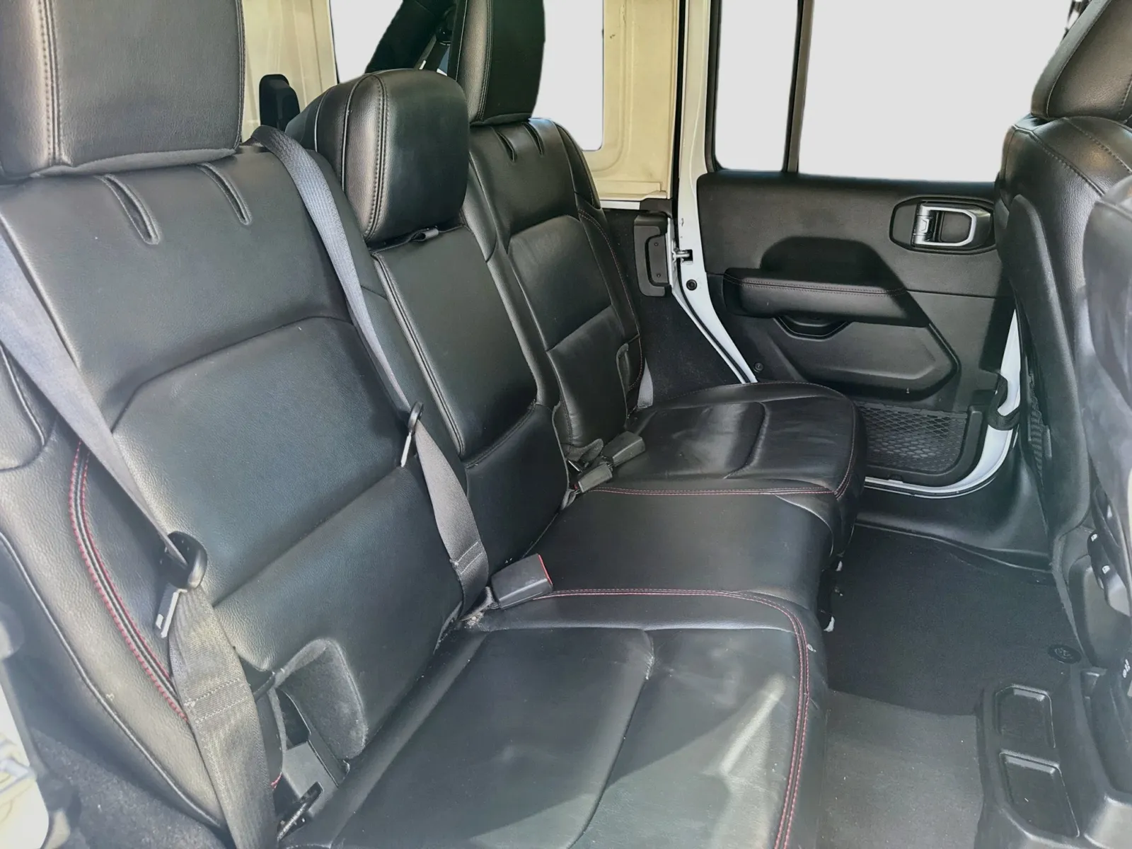 Jeep Wrangler photo 15