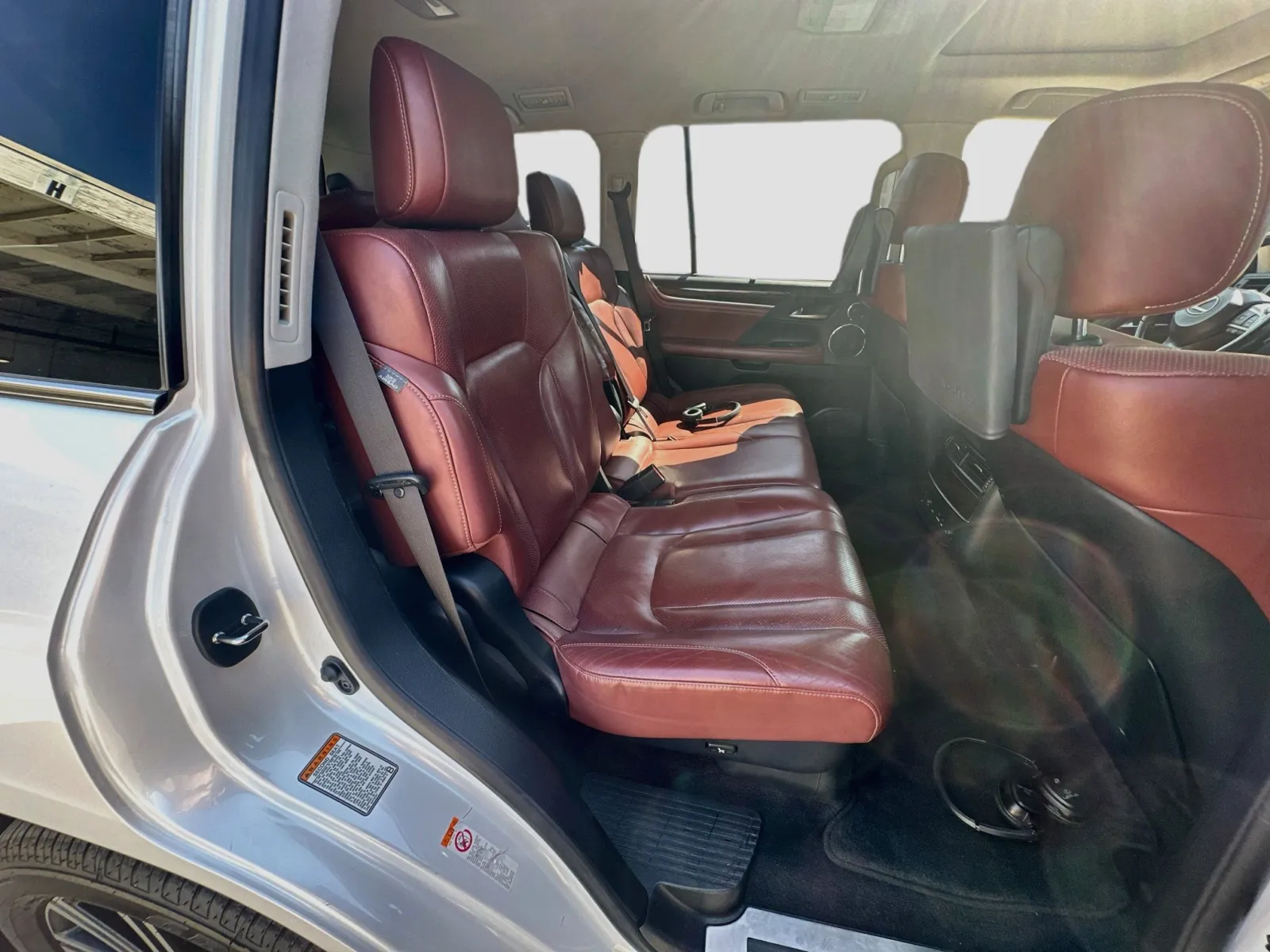 Lexus LX photo 23