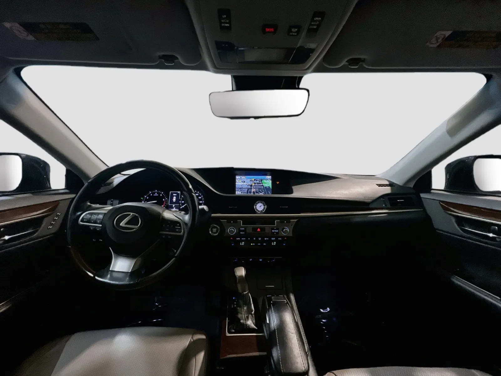 Lexus ES photo 17