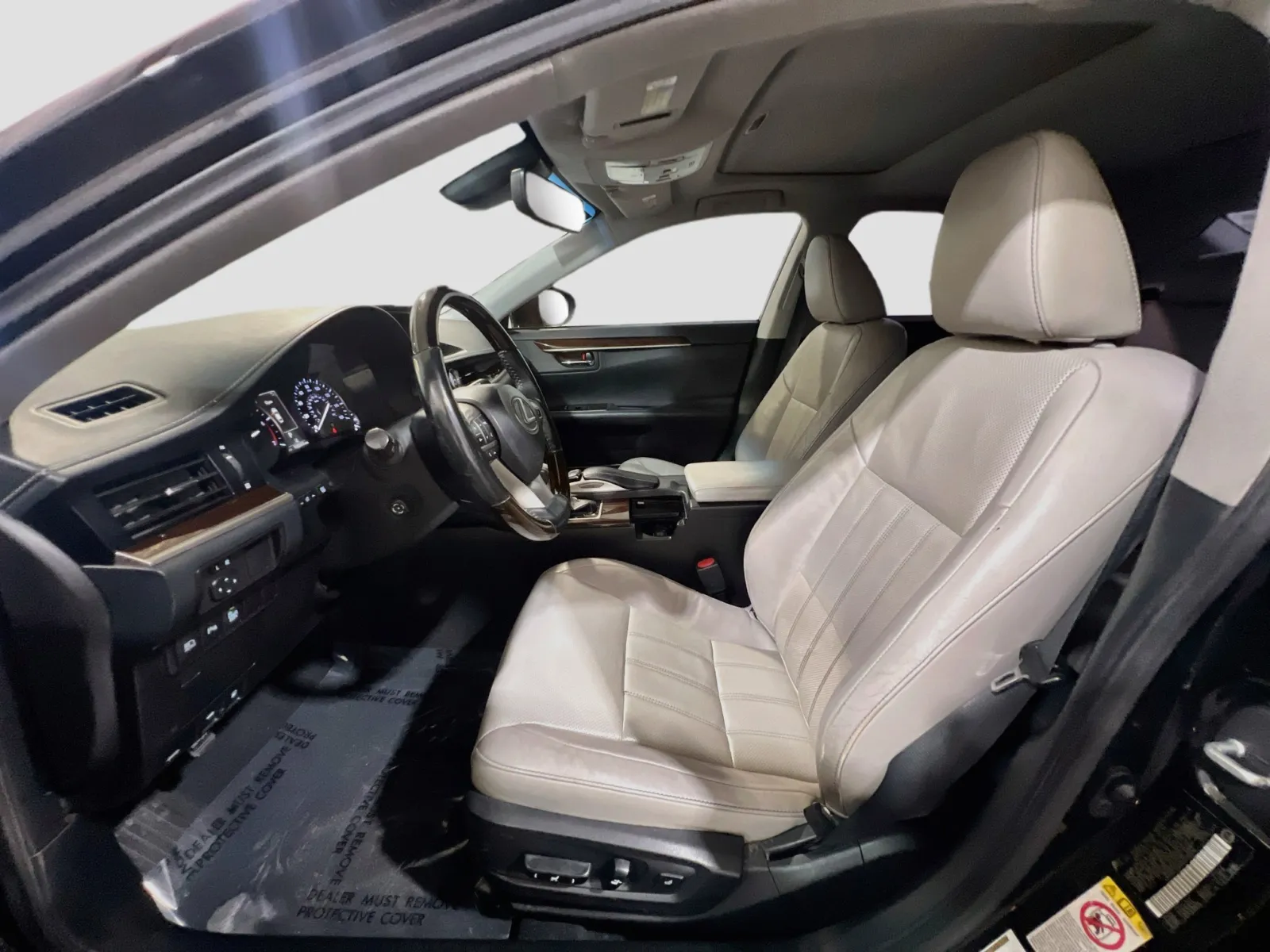 Lexus ES photo 15