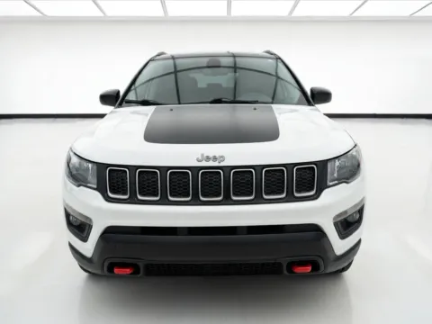 Photos of 2019 Jeep Compass Trailhawk for sale in Fontana, CA at KarGenie