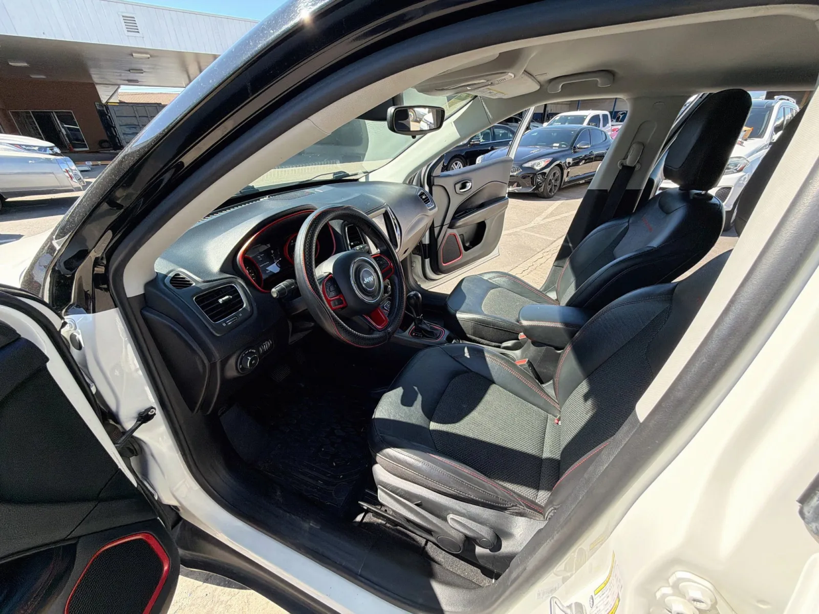 Jeep Compass photo 14