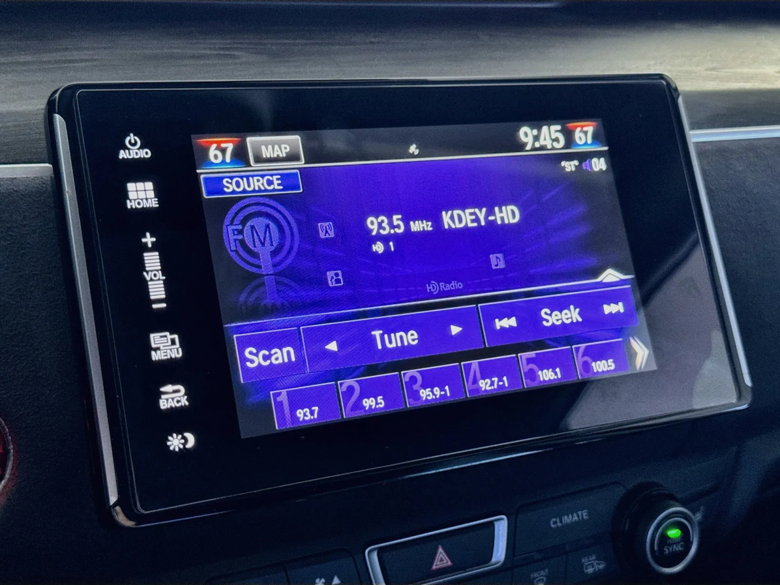Honda Clarity photo 11