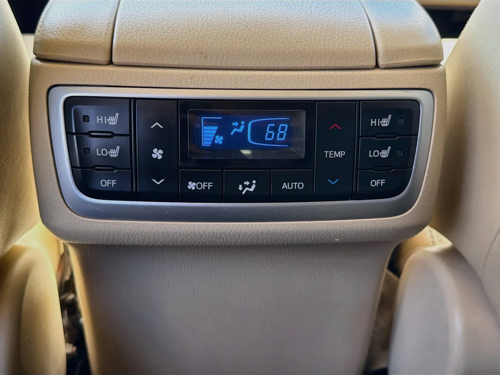 Toyota Highlander photo 17