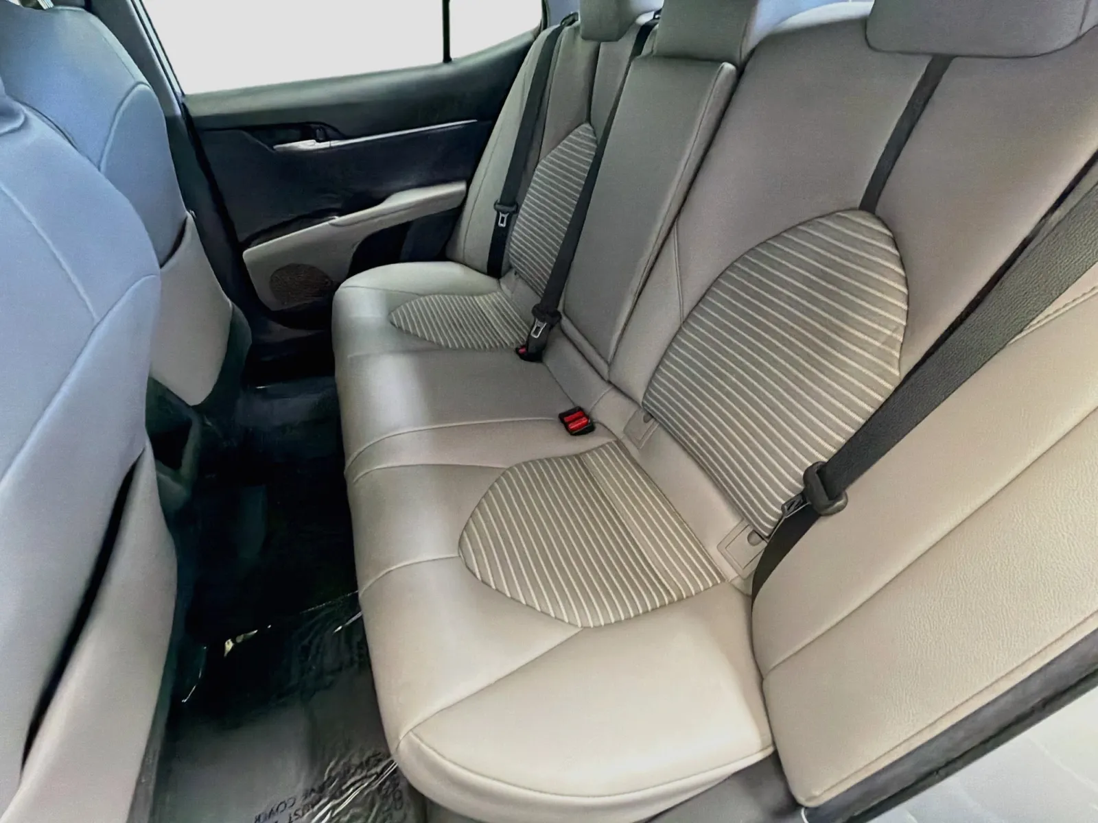 Toyota Camry photo 13