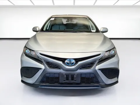 Photos of 2021 Toyota Camry SE for sale in Fontana, CA at KarGenie