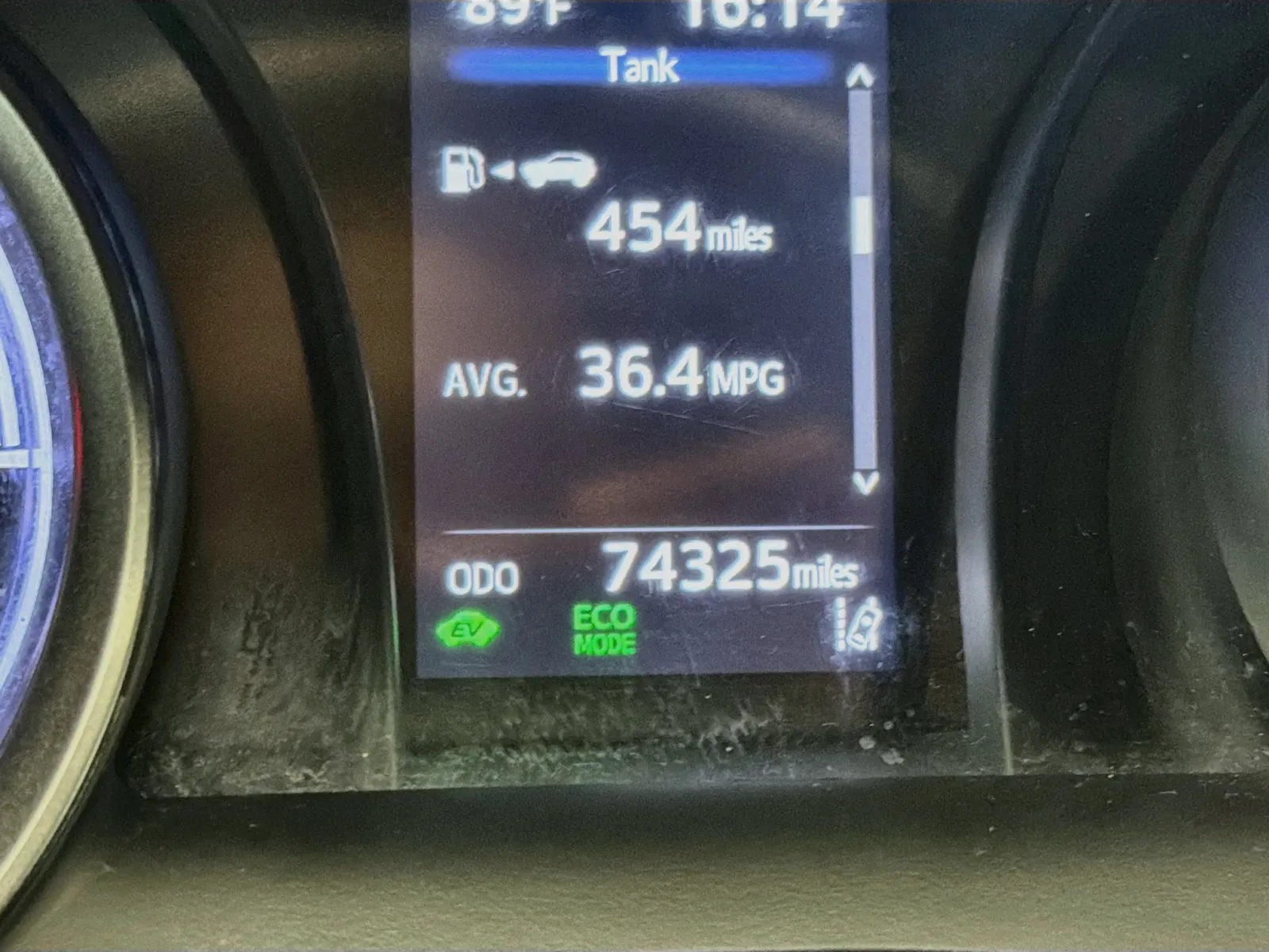 Toyota Camry photo 8