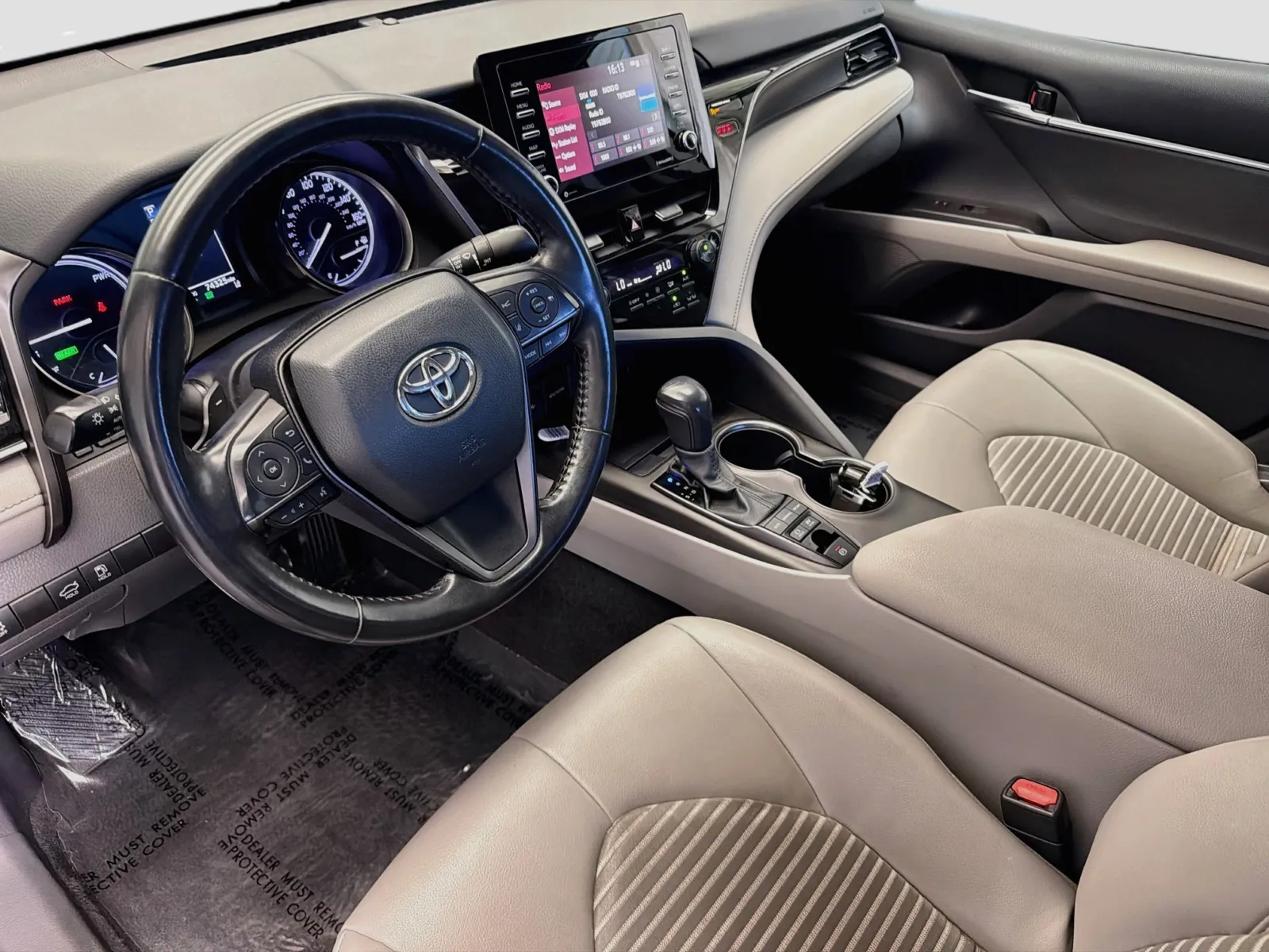 Toyota Camry photo 7