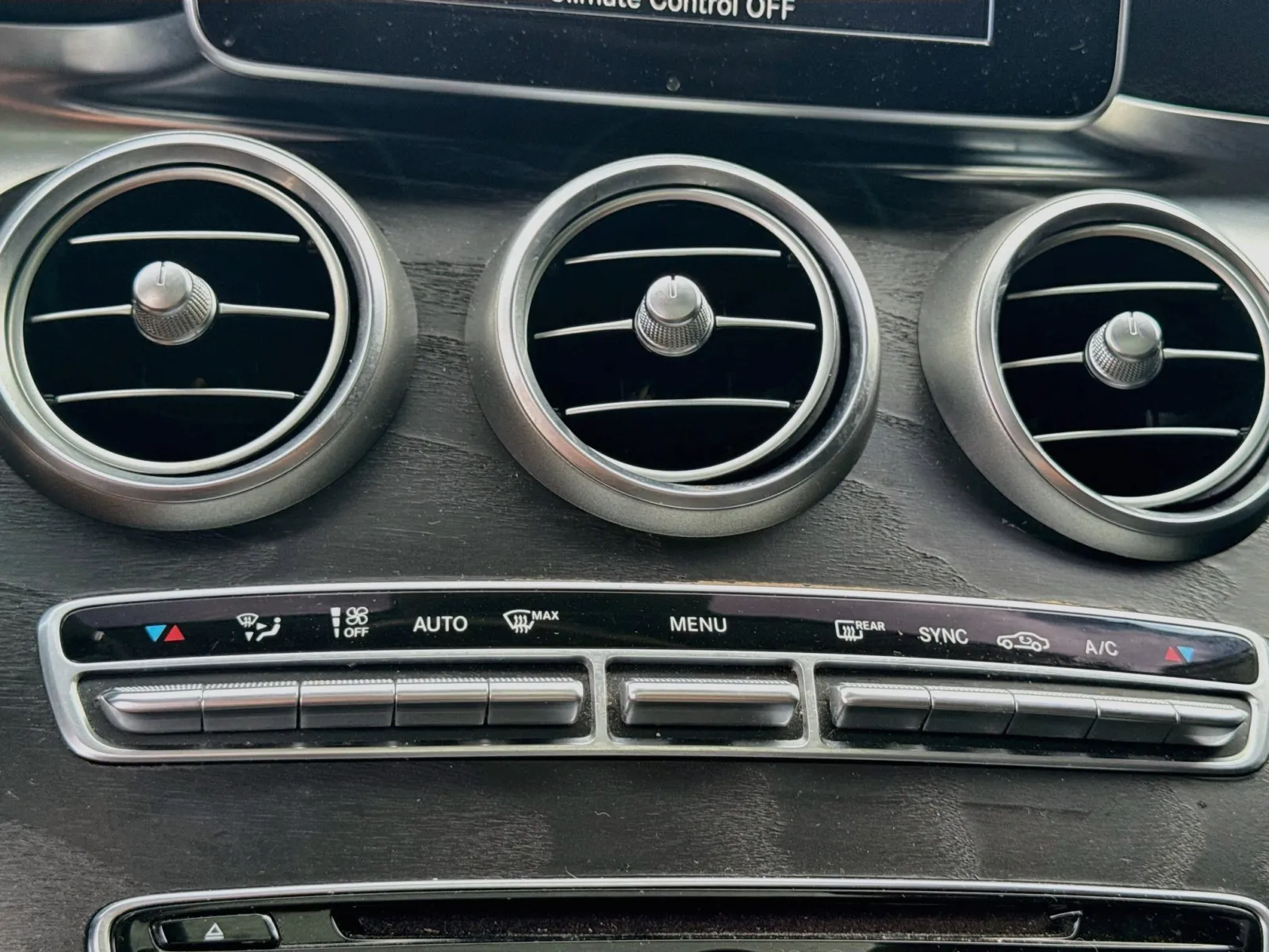 Mercedes-Benz C-Class photo 10