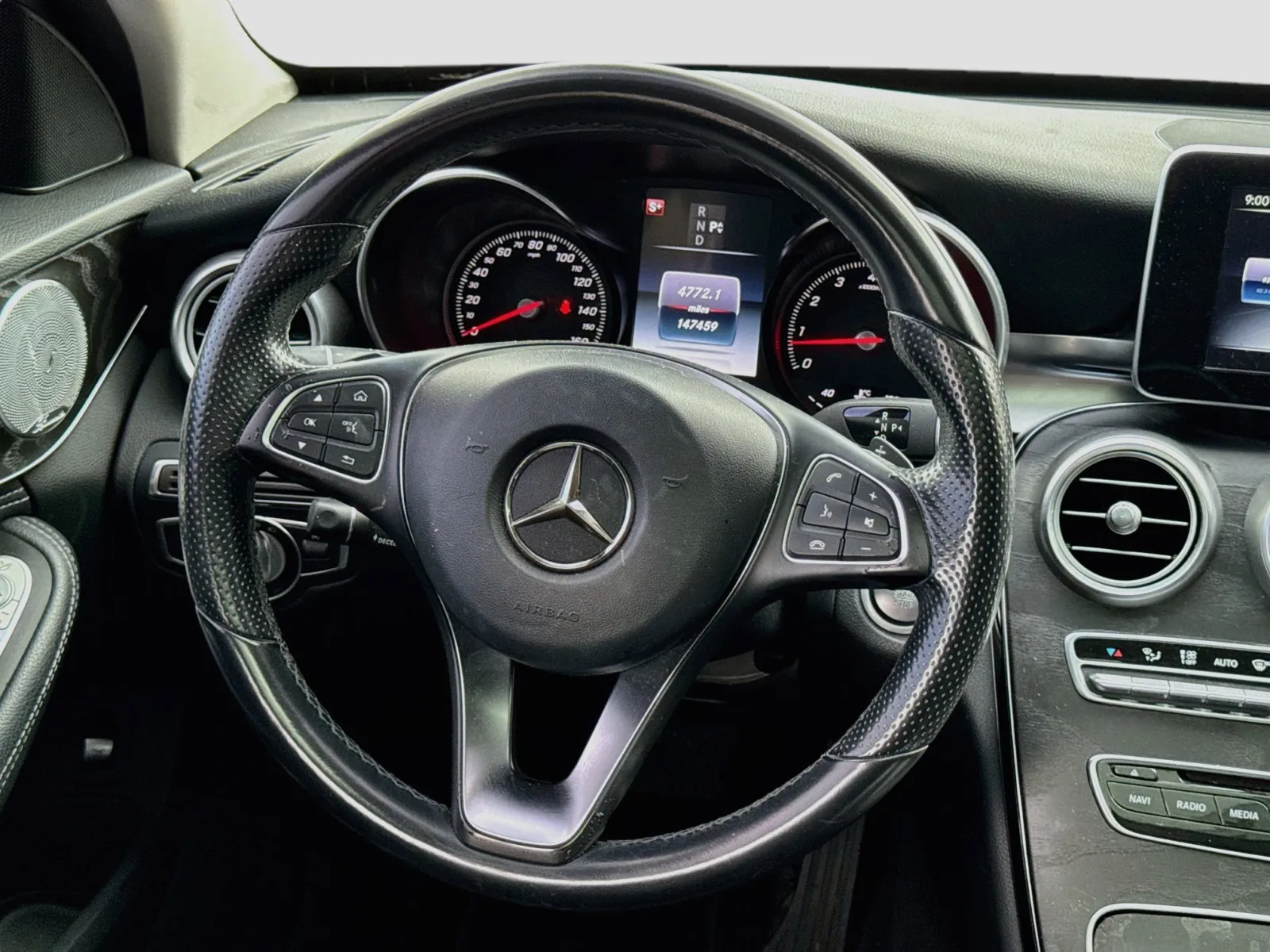 Mercedes-Benz C-Class photo 14