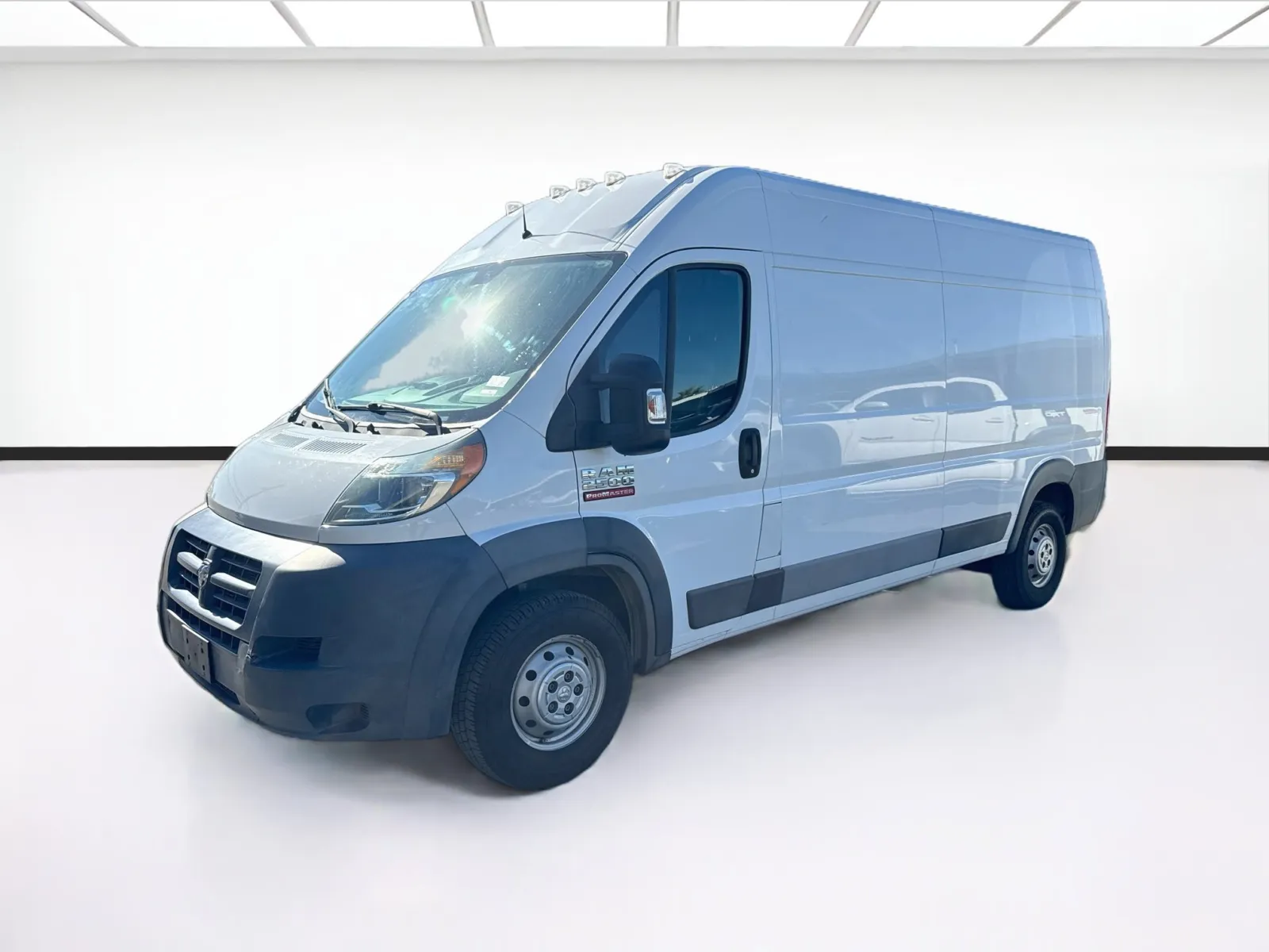 White 2017 Ram ProMaster Cargo Van High Roof for sale in Fontana, CA