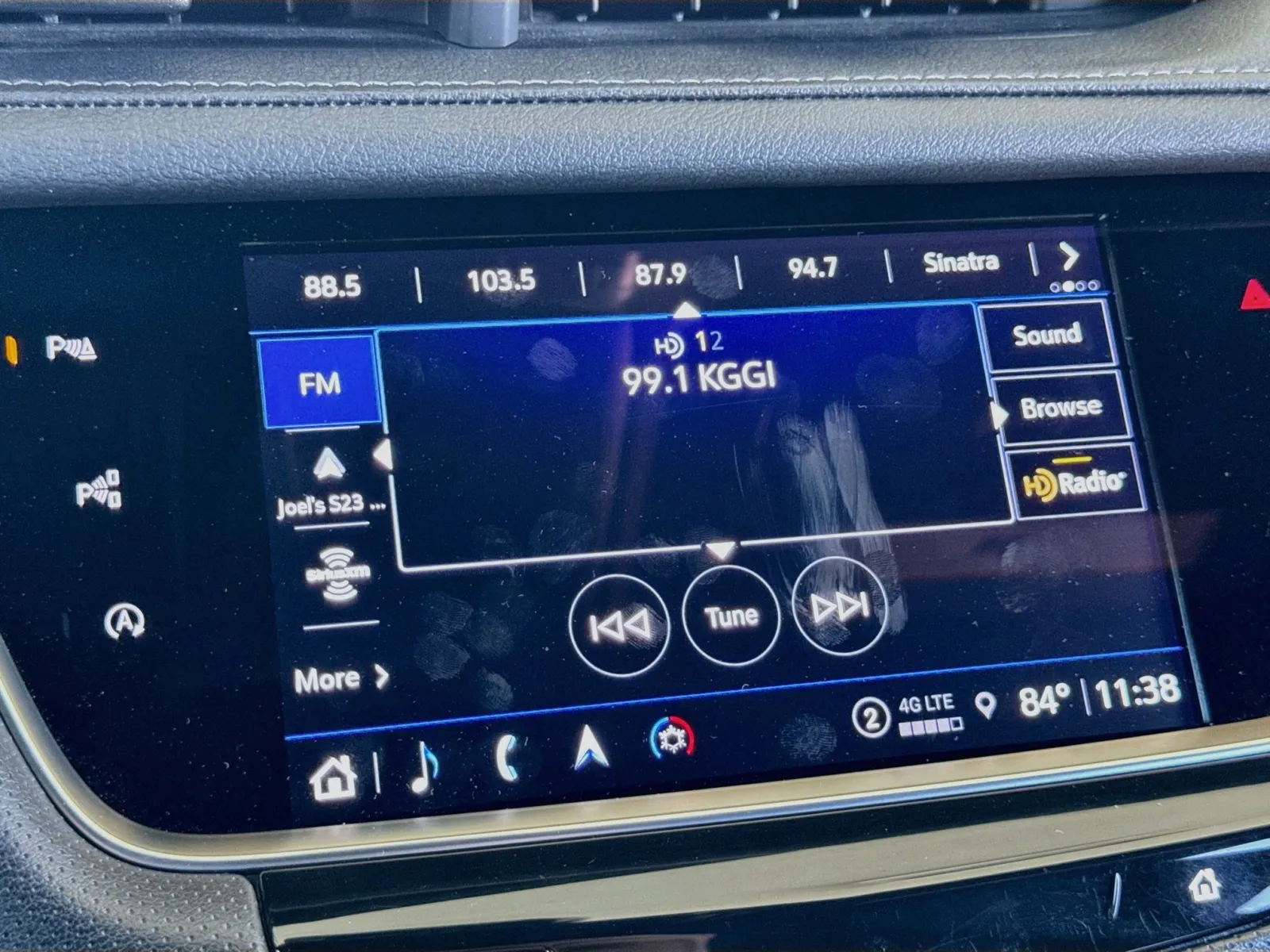 Cadillac XT5 photo 11