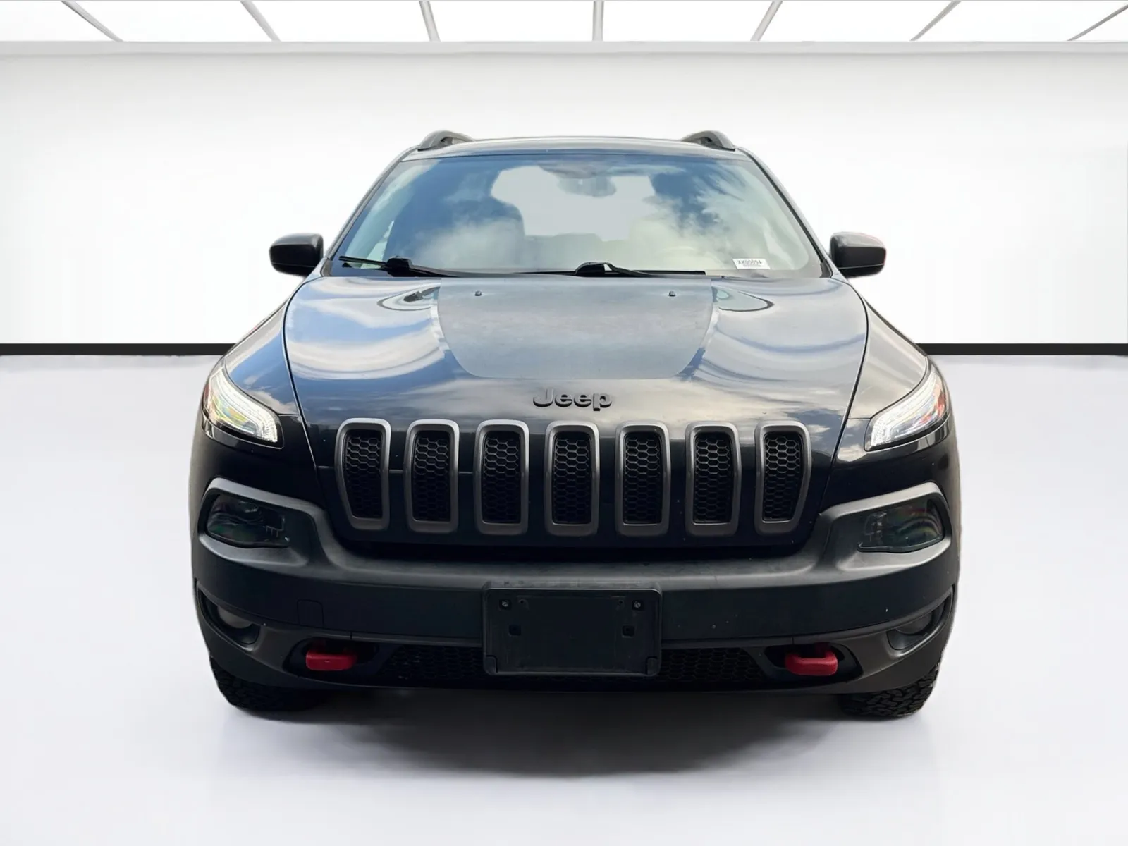 Jeep Cherokee photo 2