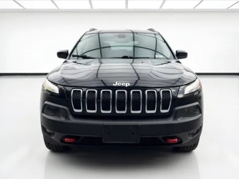 Photos of 2016 Jeep Cherokee Trailhawk for sale in Fontana, CA at KarGenie
