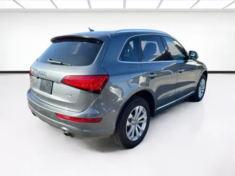 More photos of 2015 Audi Q5 2.0T Premium quattro at KarGenie, CA