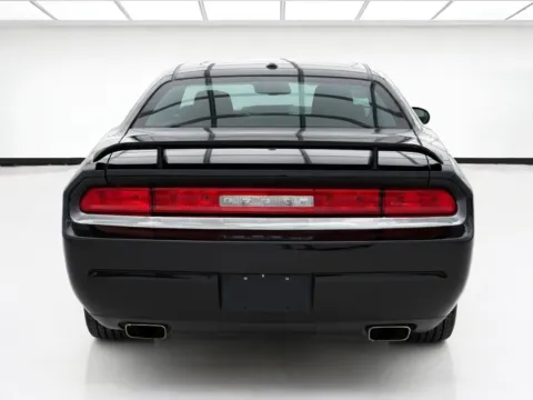 More photos of 2013 Dodge Challenger R/T at KarGenie, CA