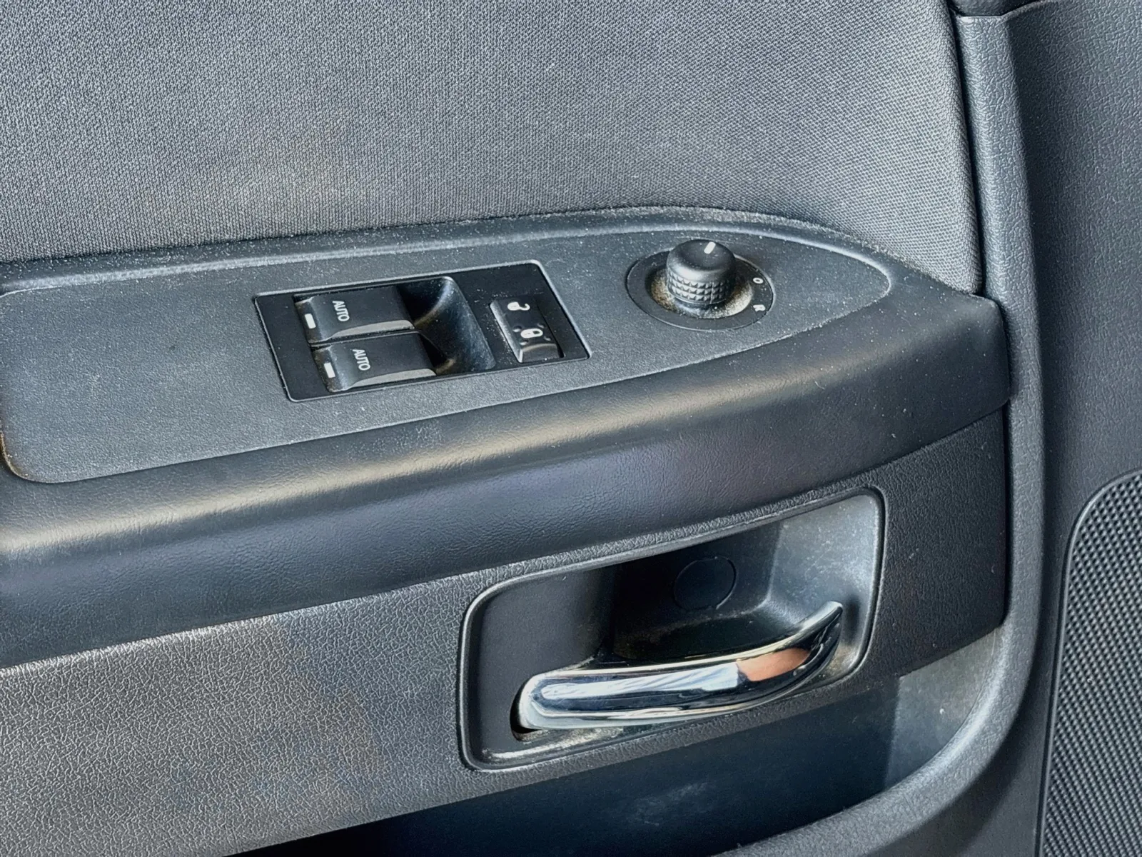 Dodge Challenger photo 13