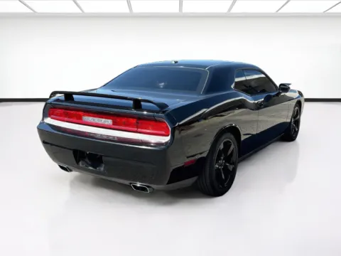 More photos of 2013 Dodge Challenger R/T at KarGenie, CA
