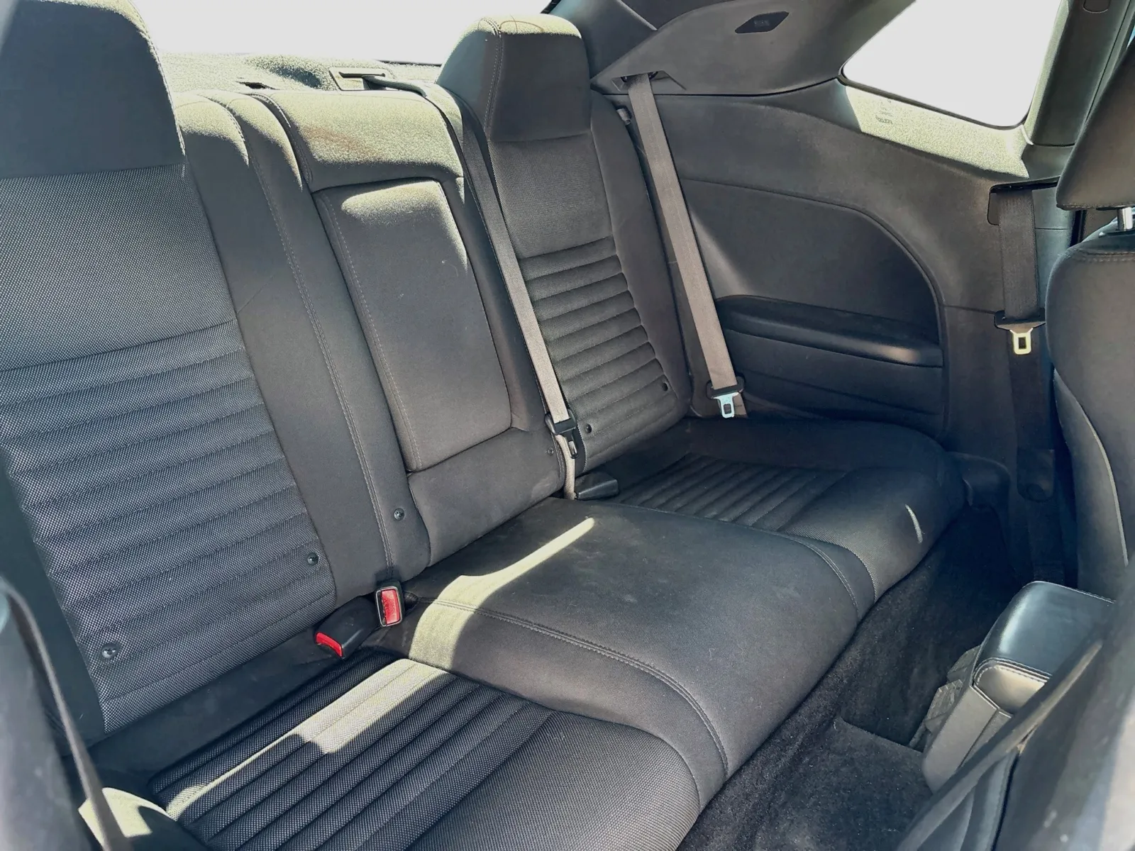 Dodge Challenger photo 18