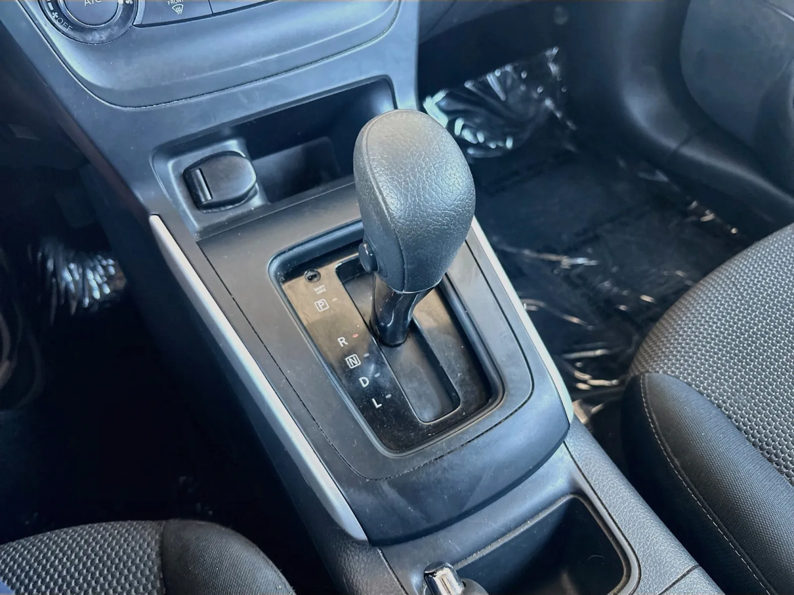 Nissan Sentra photo 12