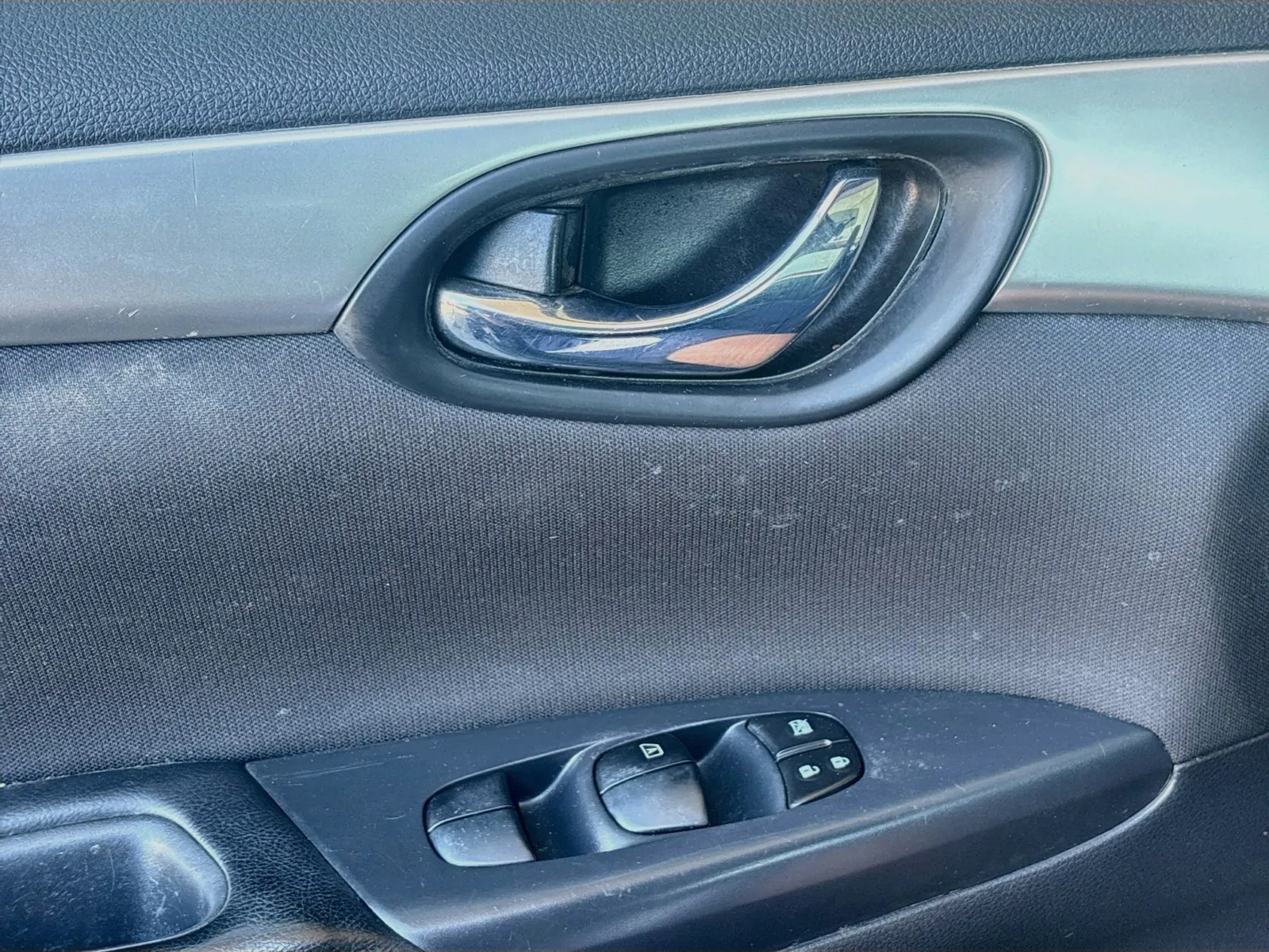 Nissan Sentra photo 13