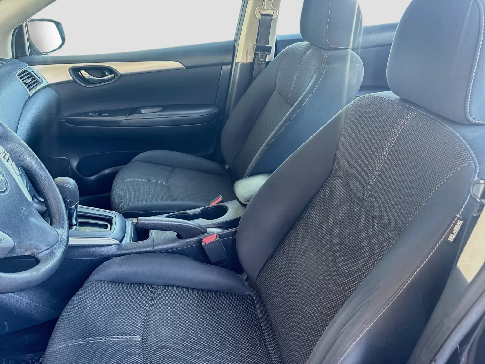 Nissan Sentra photo 14