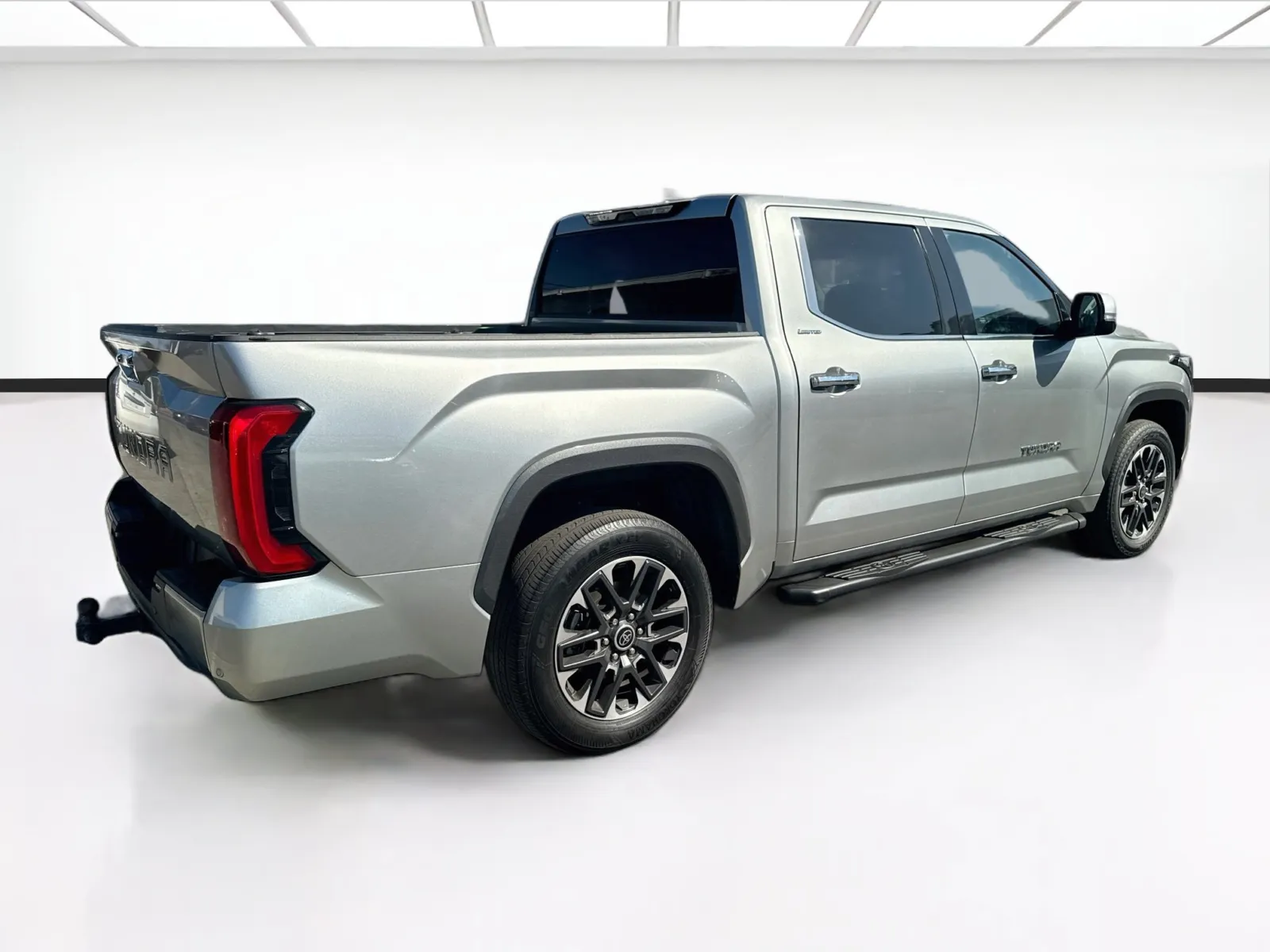 Toyota Tundra photo 4