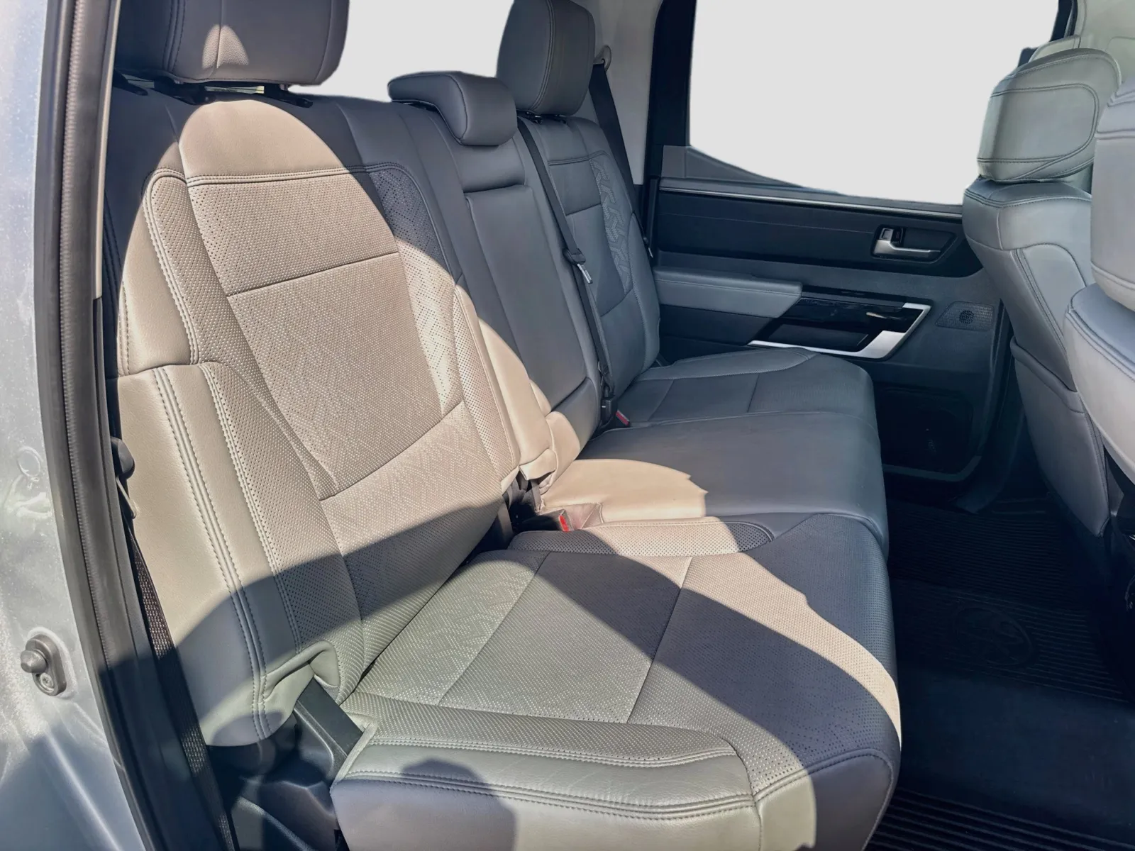 Toyota Tundra photo 15