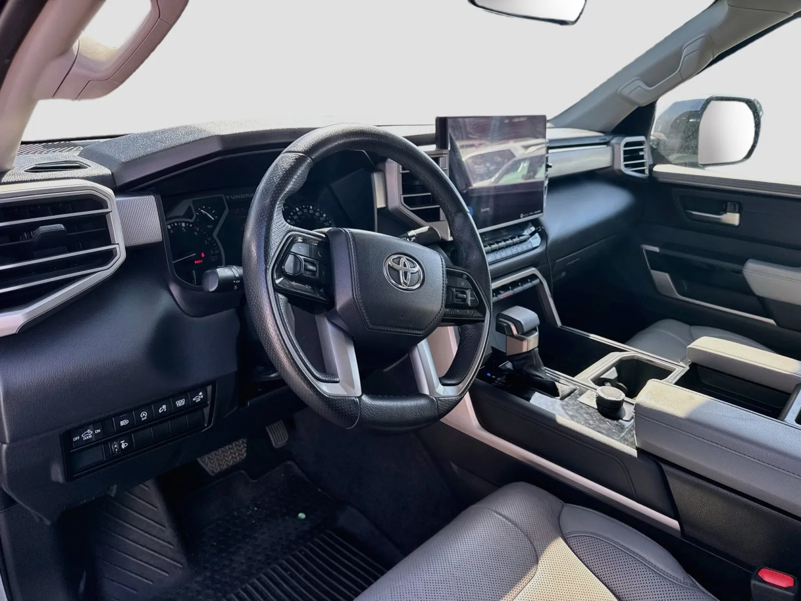 Toyota Tundra photo 7