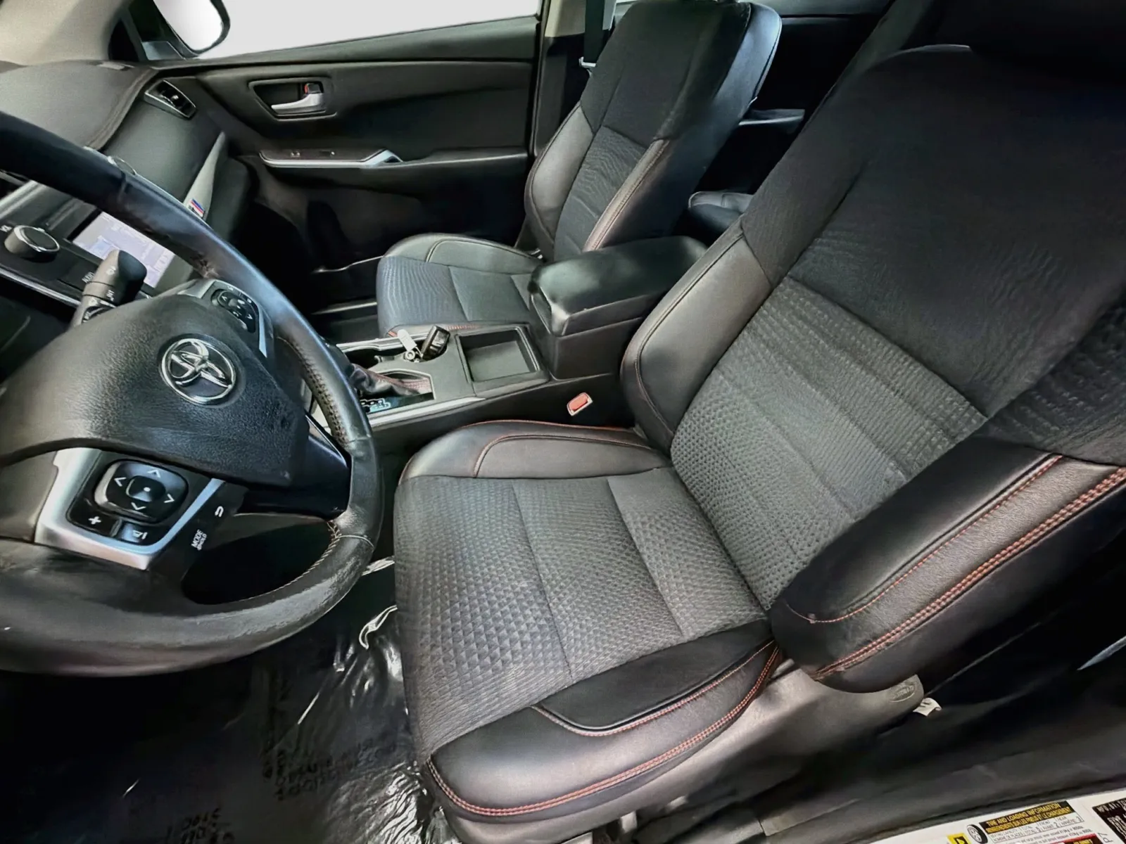 Toyota Camry photo 11
