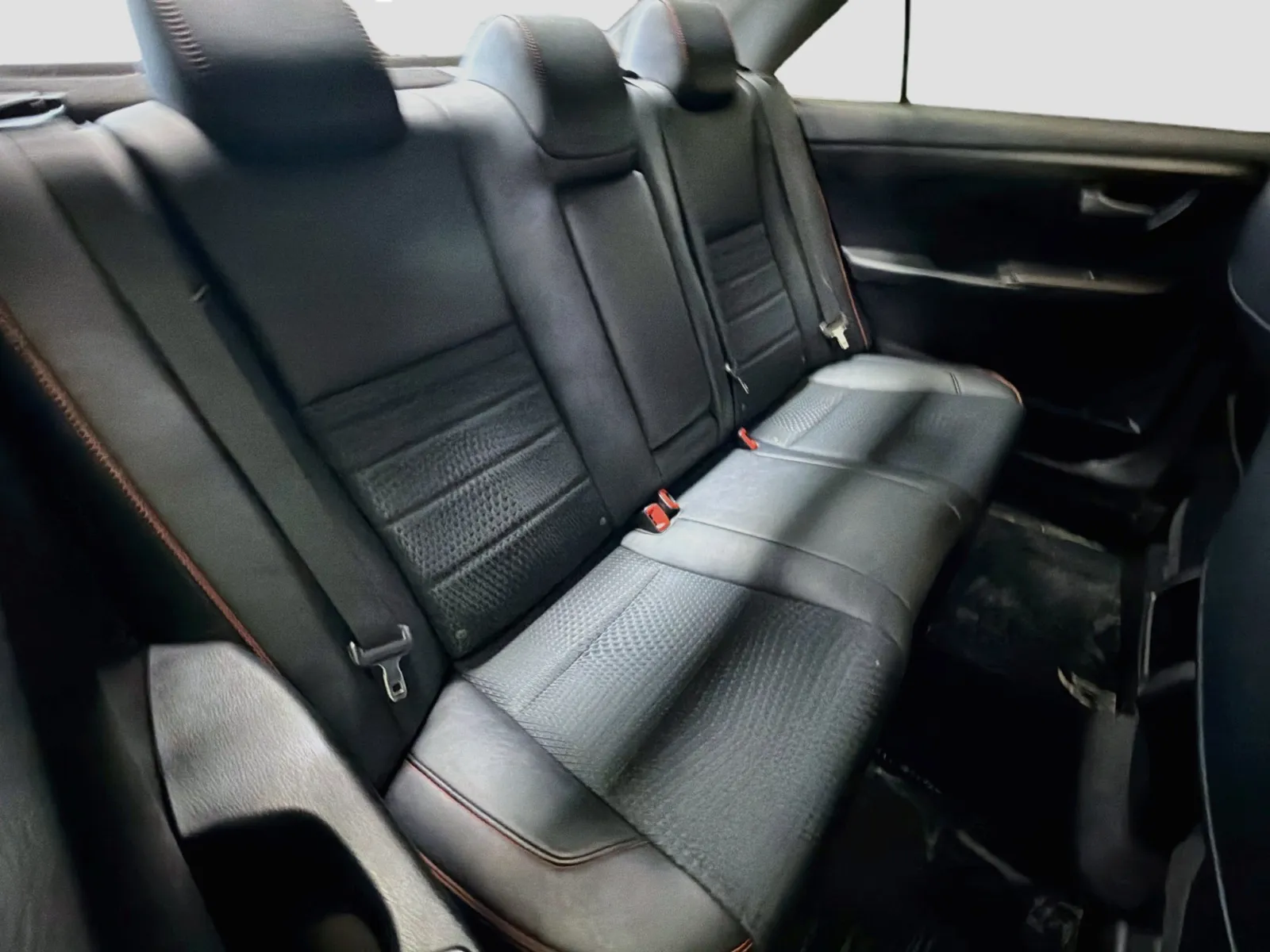 Toyota Camry photo 14