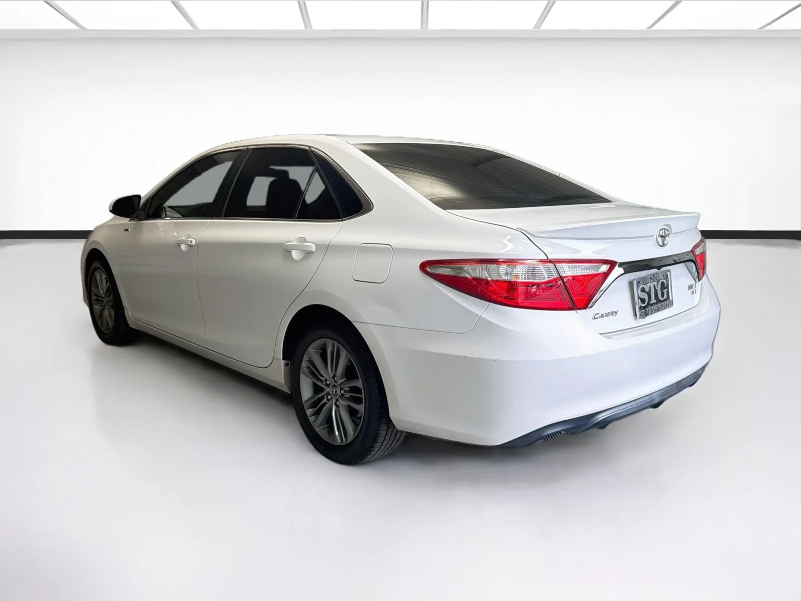 Toyota Camry photo 6