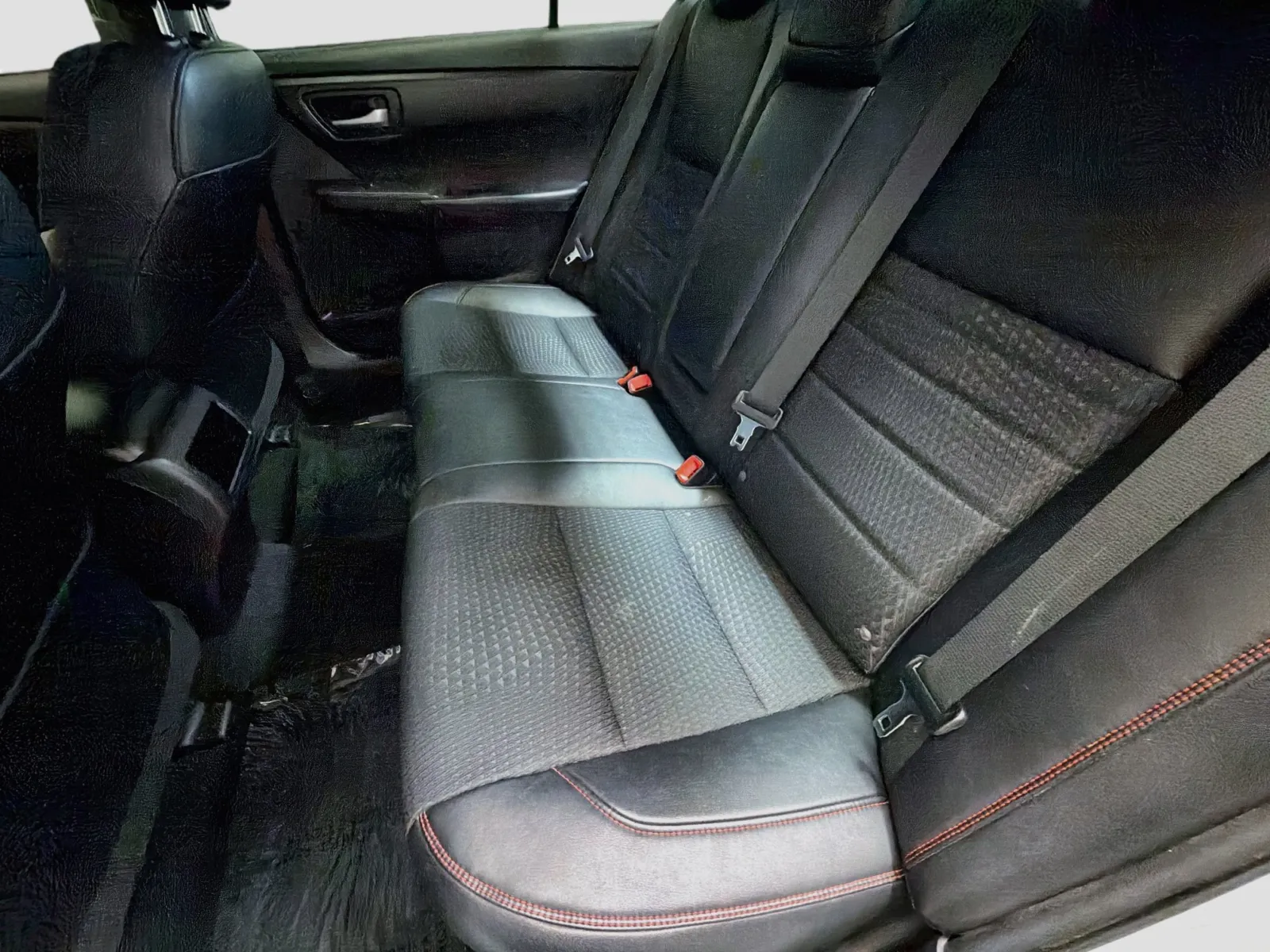 Toyota Camry photo 13