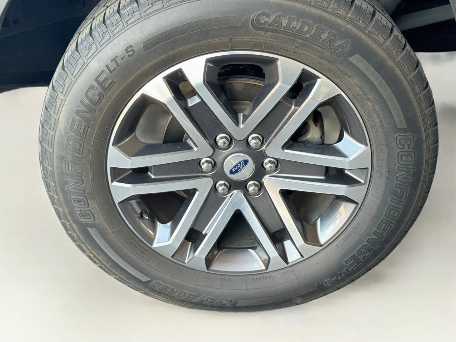 Ford F-150 photo 17