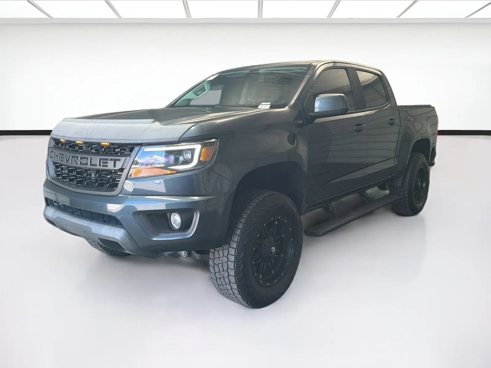 Gray 2019 Chevrolet Colorado Z71 for sale in Fontana, CA