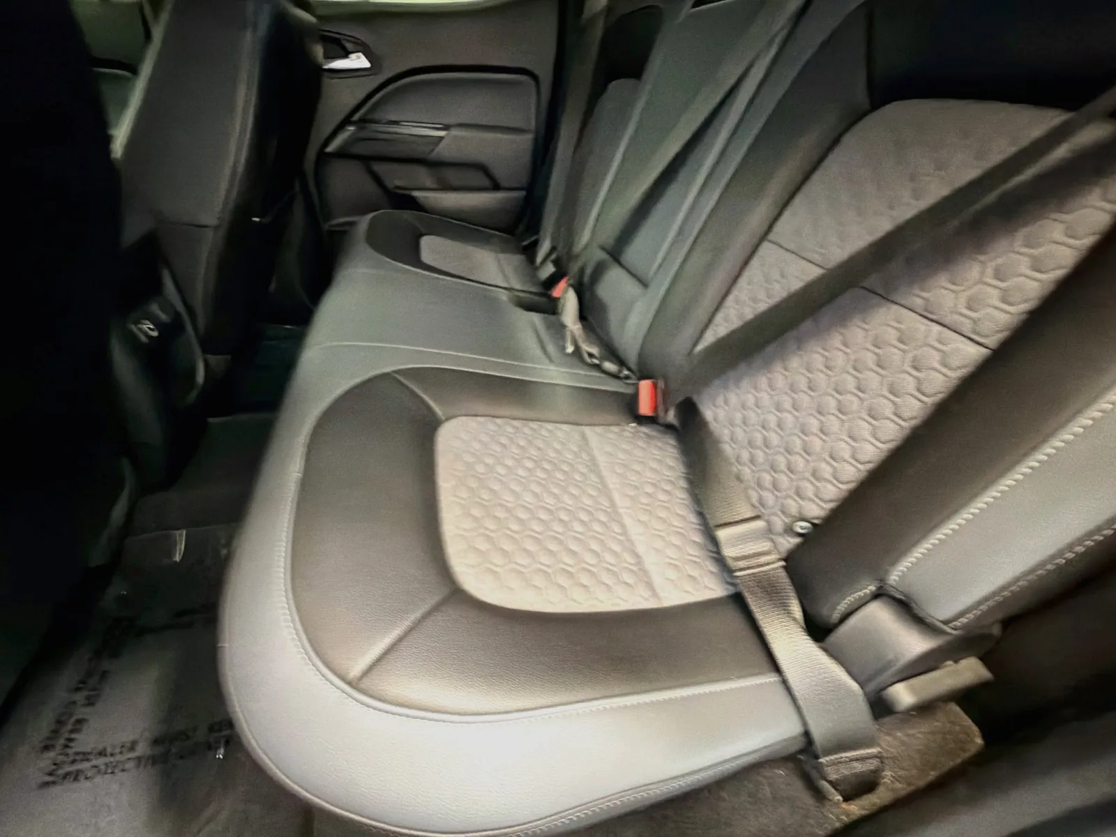 Chevrolet Colorado photo 13
