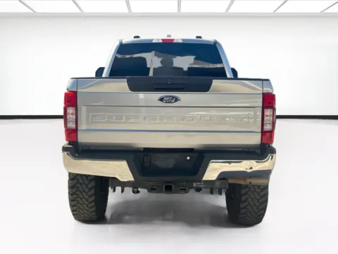 More photos of 2021 Ford Super Duty F-250 SRW XLT at KarGenie, CA